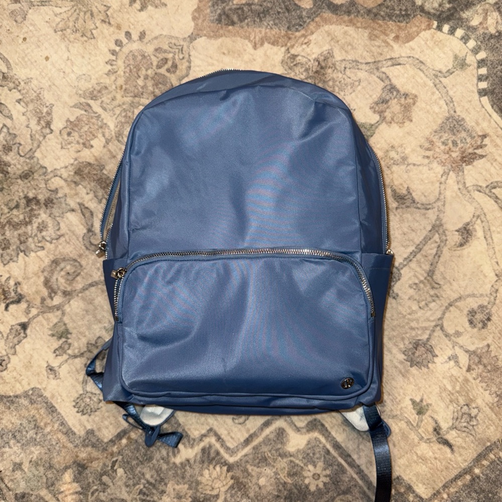 The Everywhere Backpack 22L Sky Blue